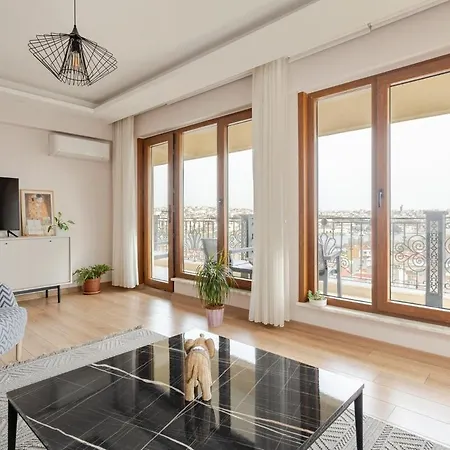 New Stylish With Panoramic Views Apartment Istanbul