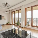New Stylish With Panoramic Views Daire İstanbul