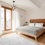 New Stylish With Panoramic Views