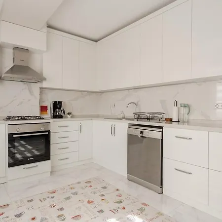 New Stylish With Panoramic Views Estambul