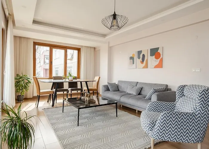 New Stylish With Panoramic Views Estambul