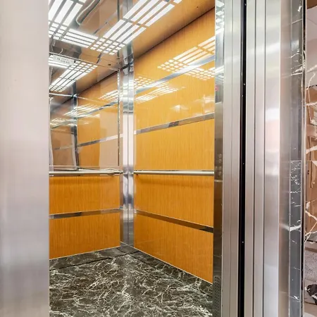 New Stylish With Panoramic Views Apartmán