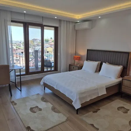 New Stylish With Panoramic Views *